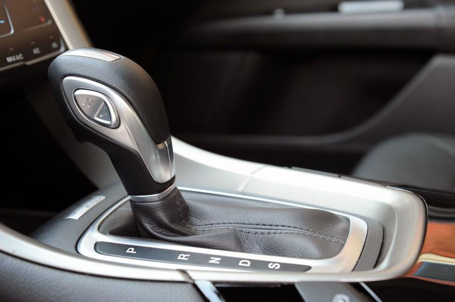  Ford Fusion 2013 года  (US) (фото 112 из 202)